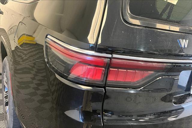 2024 Jeep Wagoneer L - $31,988