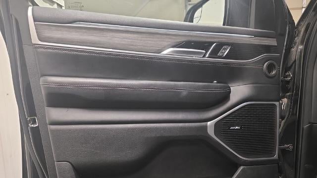 2023 Jeep Wagoneer L Carbide