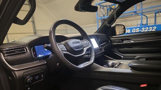 2023 Jeep Wagoneer L Carbide