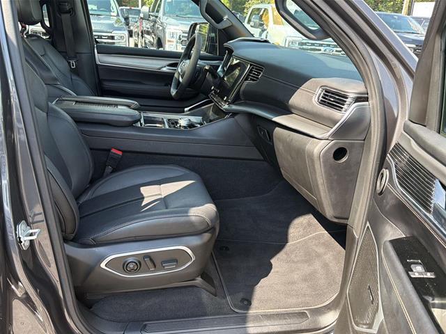 2024 Jeep Wagoneer L - $43,900