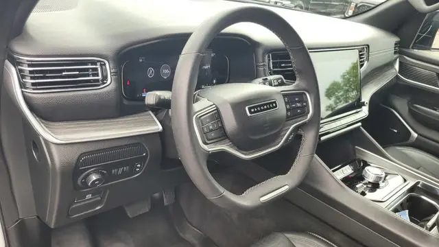 2023 Jeep Wagoneer L Carbide