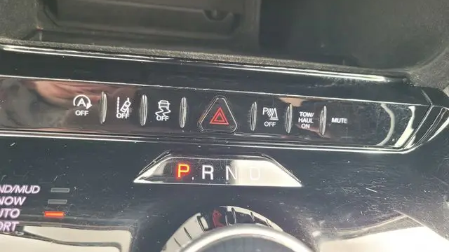 2023 Jeep Wagoneer L Carbide