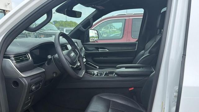 2023 Jeep Wagoneer L Carbide