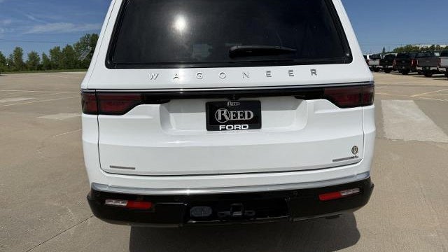 2023 Jeep Wagoneer L Carbide