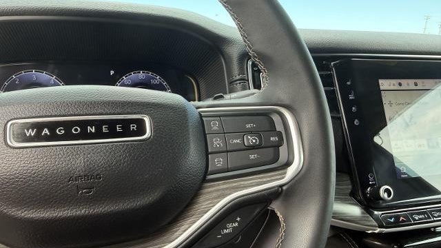 2023 Jeep Wagoneer L Carbide
