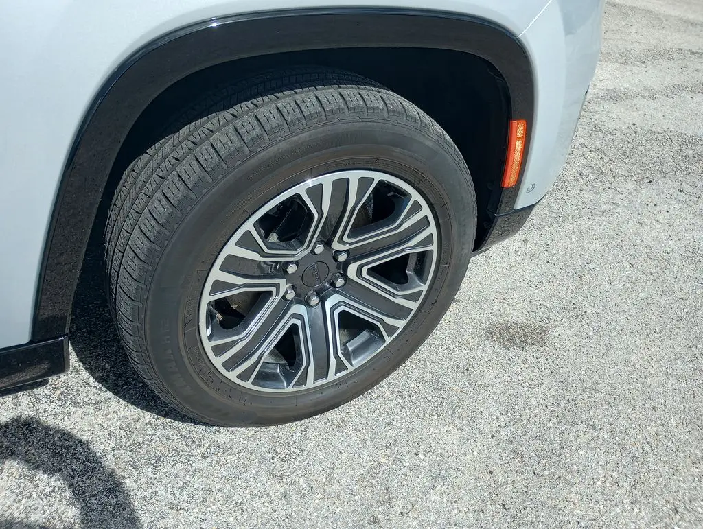 2024 Jeep Wagoneer L - $29,744