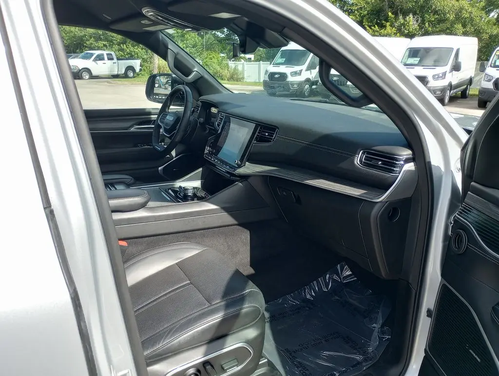 2024 Jeep Wagoneer L - $29,744
