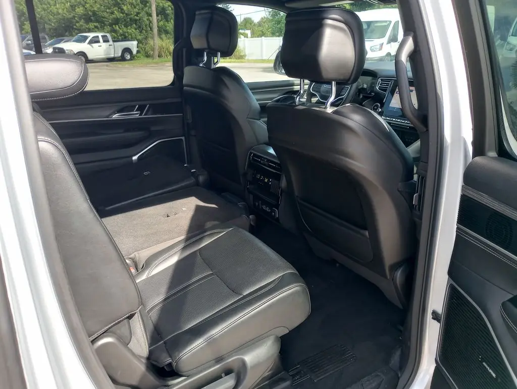 2024 Jeep Wagoneer L - $29,744