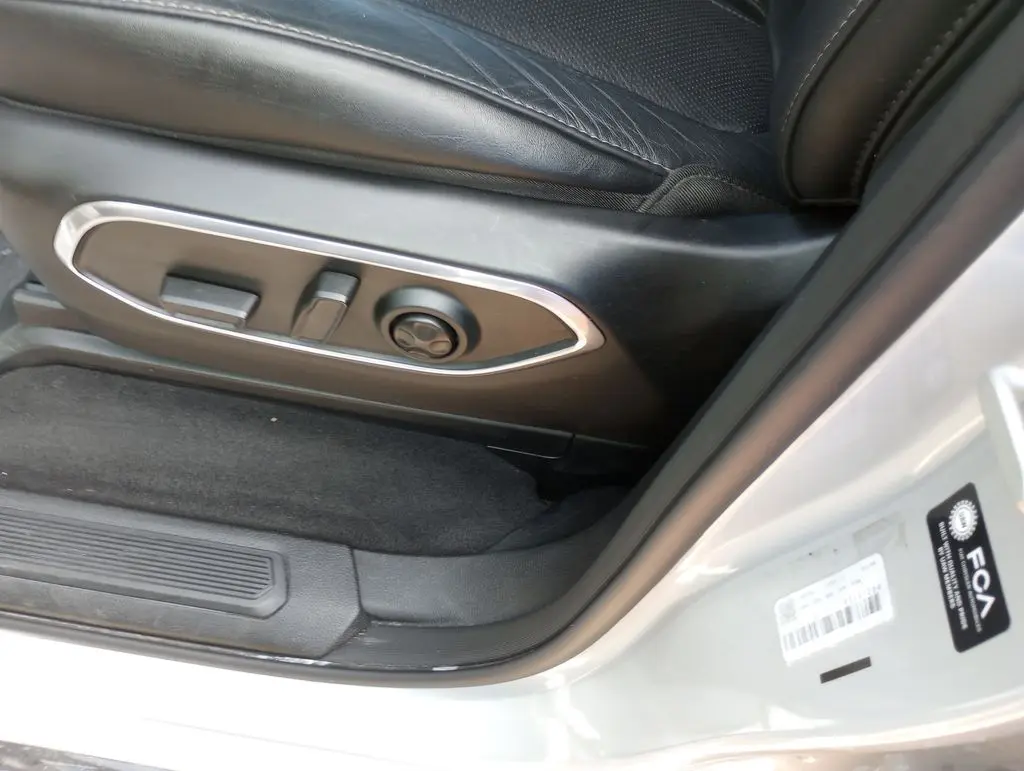 2024 Jeep Wagoneer L - $29,744