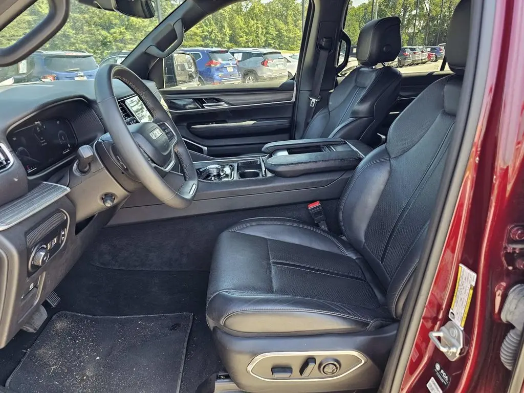 2024 Jeep Wagoneer L - $35,000