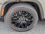 2025 Wagoneer L Thumbnail 13