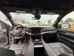 2025 Wagoneer L Thumbnail 13