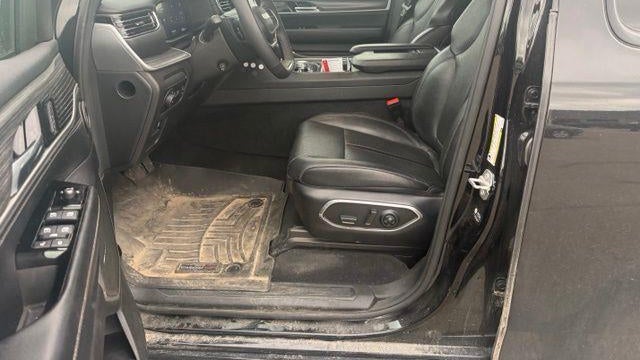 2023 Jeep Wagoneer L Carbide