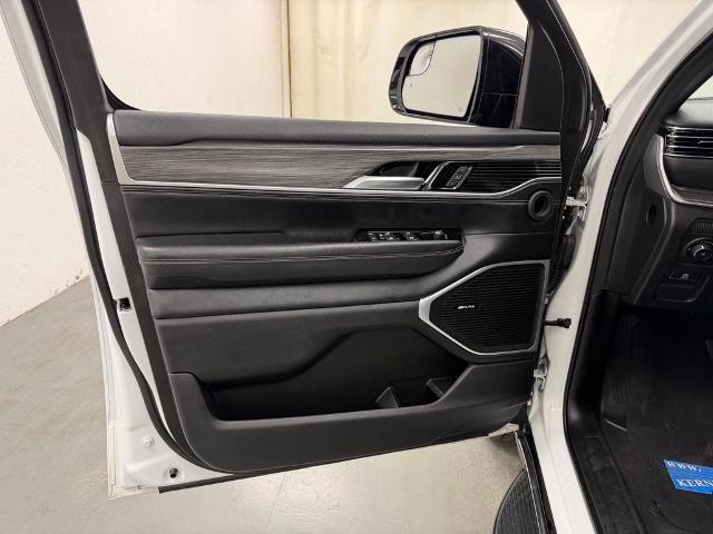2024 Jeep Wagoneer L - $33,998