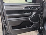 2024 Wagoneer L Thumbnail 12