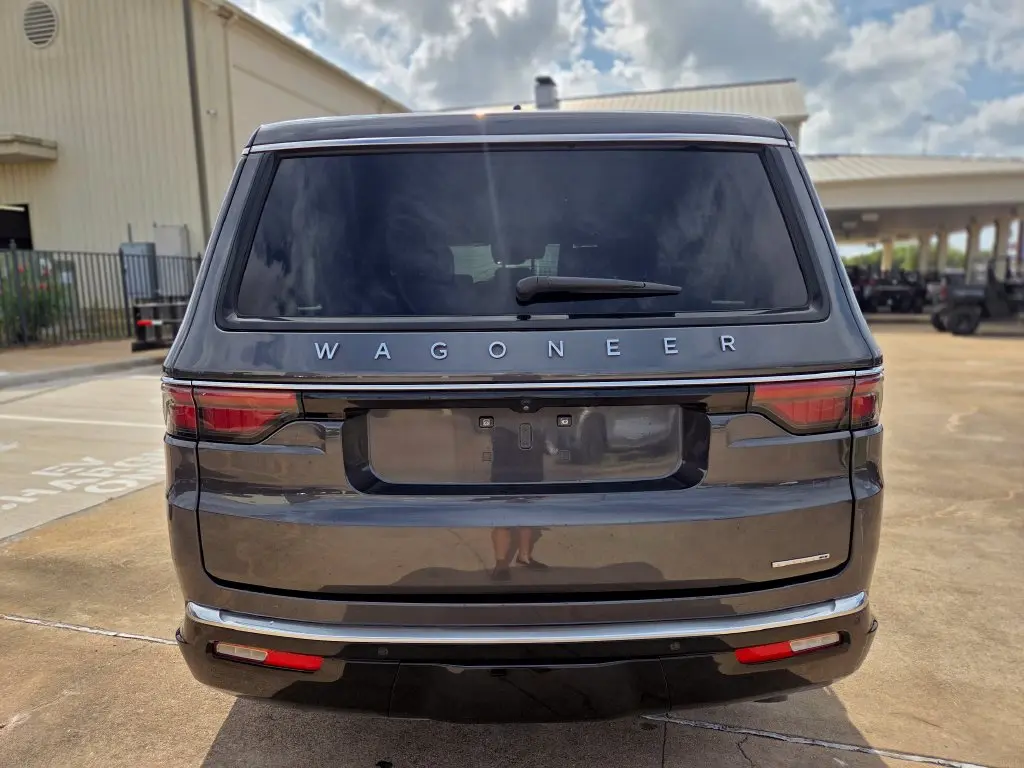 2024 Jeep Wagoneer L - $32,207