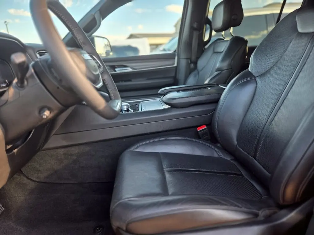 2024 Jeep Wagoneer L - $32,207