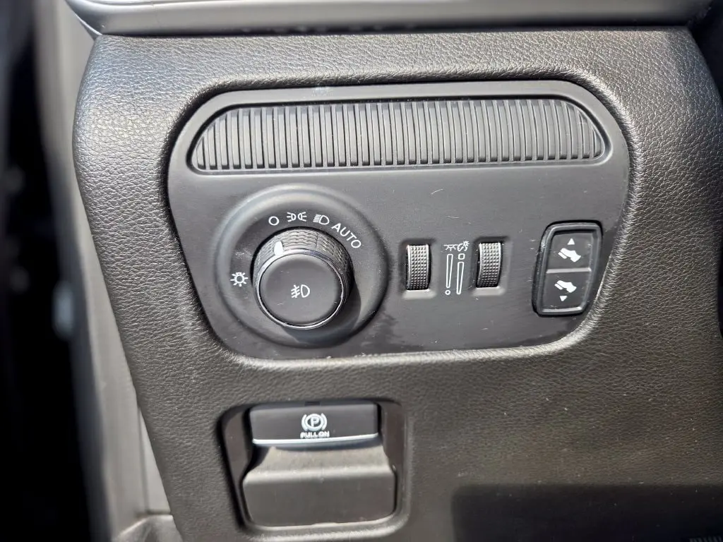 2024 Jeep Wagoneer L - $32,207