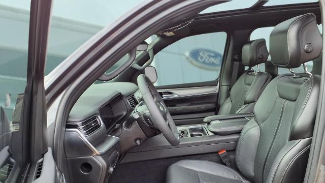 2024 Jeep Wagoneer L Carbide