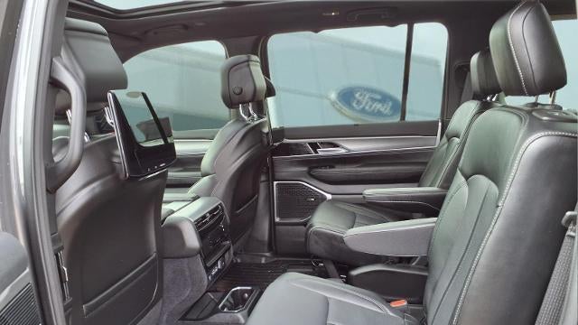 2024 Jeep Wagoneer L Carbide