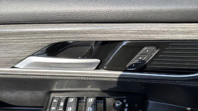 2024 Jeep Wagoneer L Carbide