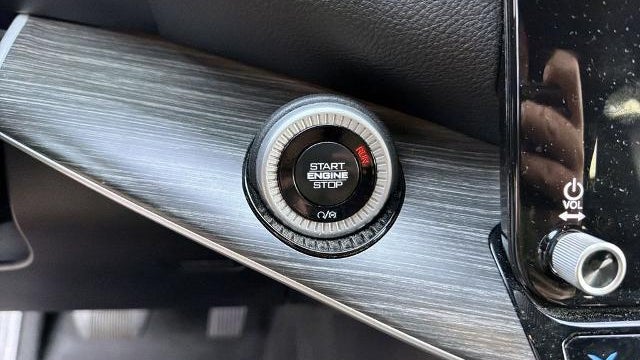 2024 Jeep Wagoneer L Carbide