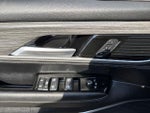 2024 Wagoneer L Thumbnail 16