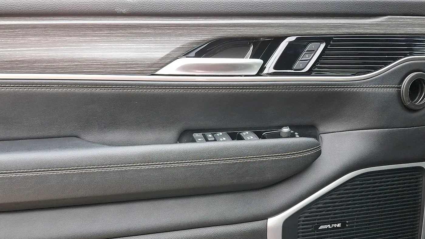 2024 Jeep Wagoneer L Series II