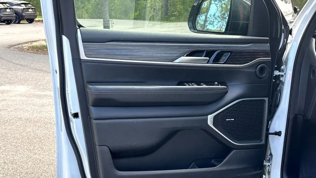 2023 Jeep Wagoneer L Series II