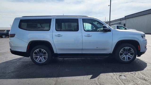 2024 Jeep Wagoneer L Carbide