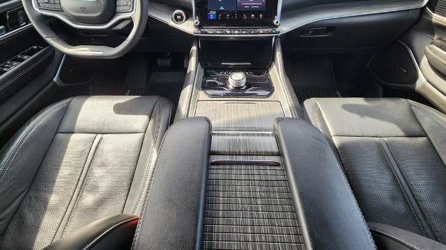 2024 Jeep Wagoneer L Carbide