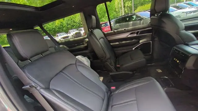 2026 Jeep Grand Wagoneer L Limited Reserve