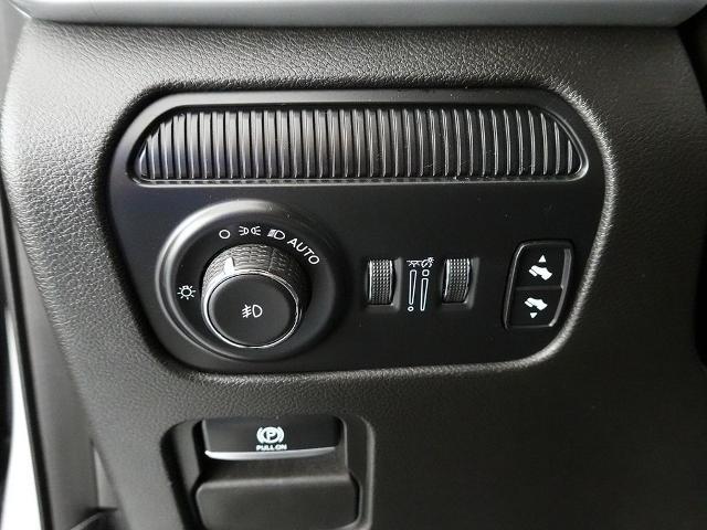 2023 Jeep Wagoneer - $29,495