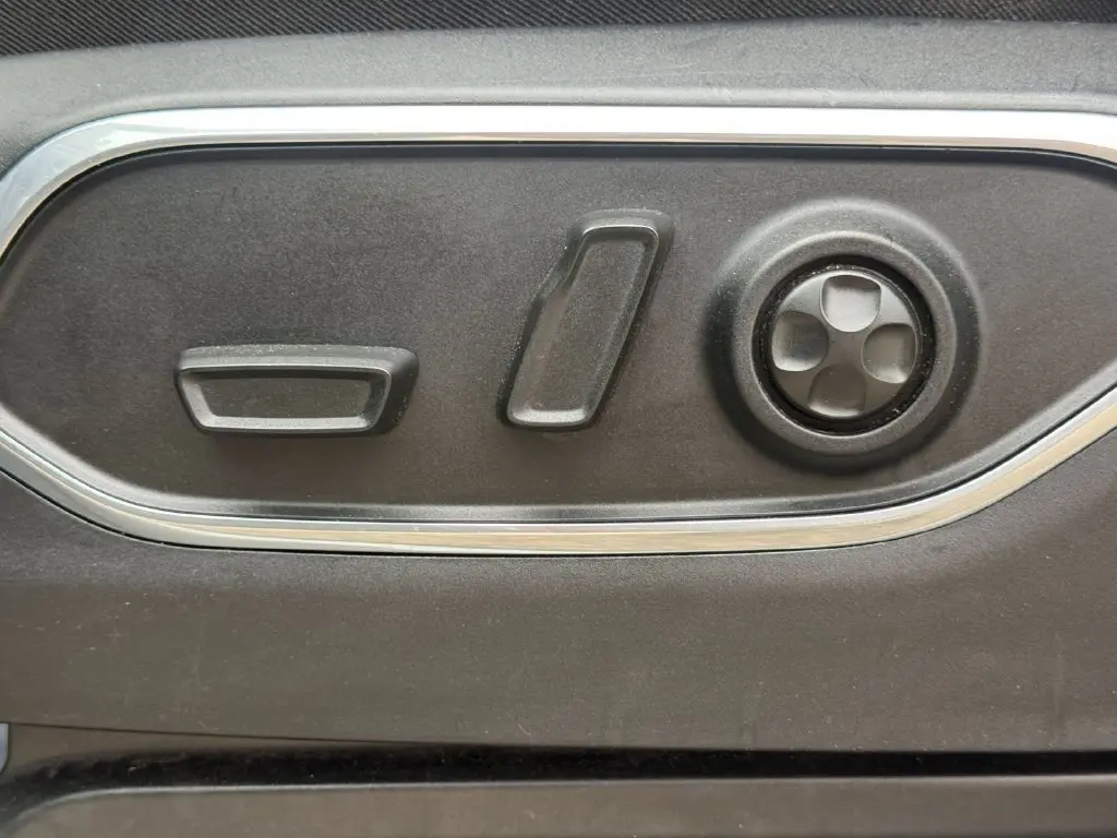 2024 Jeep Wagoneer L - $30,975