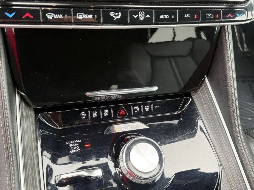 2024 Jeep Wagoneer L - $30,975