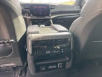 2024 Wagoneer L Thumbnail 32