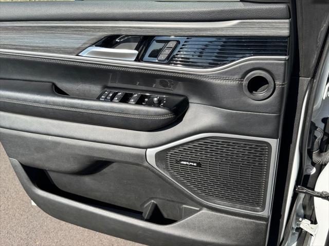 2024 Jeep Wagoneer L - $37,900