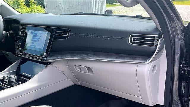 2024 Jeep Wagoneer L Series III
