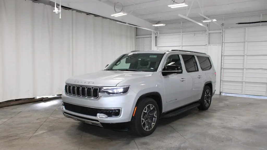 2023 Jeep Wagoneer L Series III