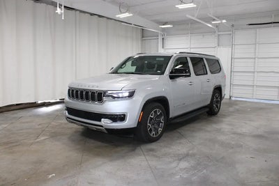 2023 Jeep Wagoneer L 4X4 Series III 4DR SUV
