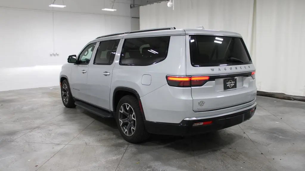 2023 Jeep Wagoneer L Series III