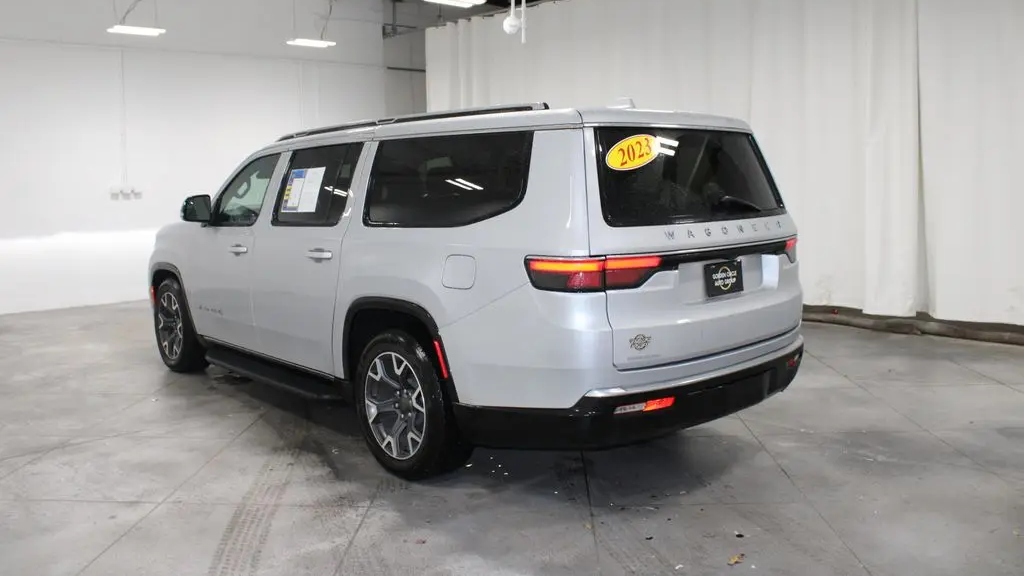 2023 Jeep Wagoneer L Series III