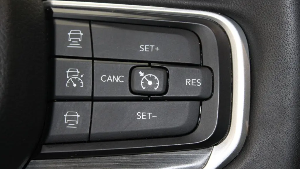 2023 Jeep Wagoneer L Series III