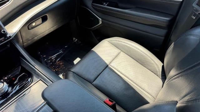 2024 Jeep Wagoneer L Series III