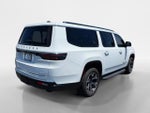 2024 Wagoneer L Thumbnail 3