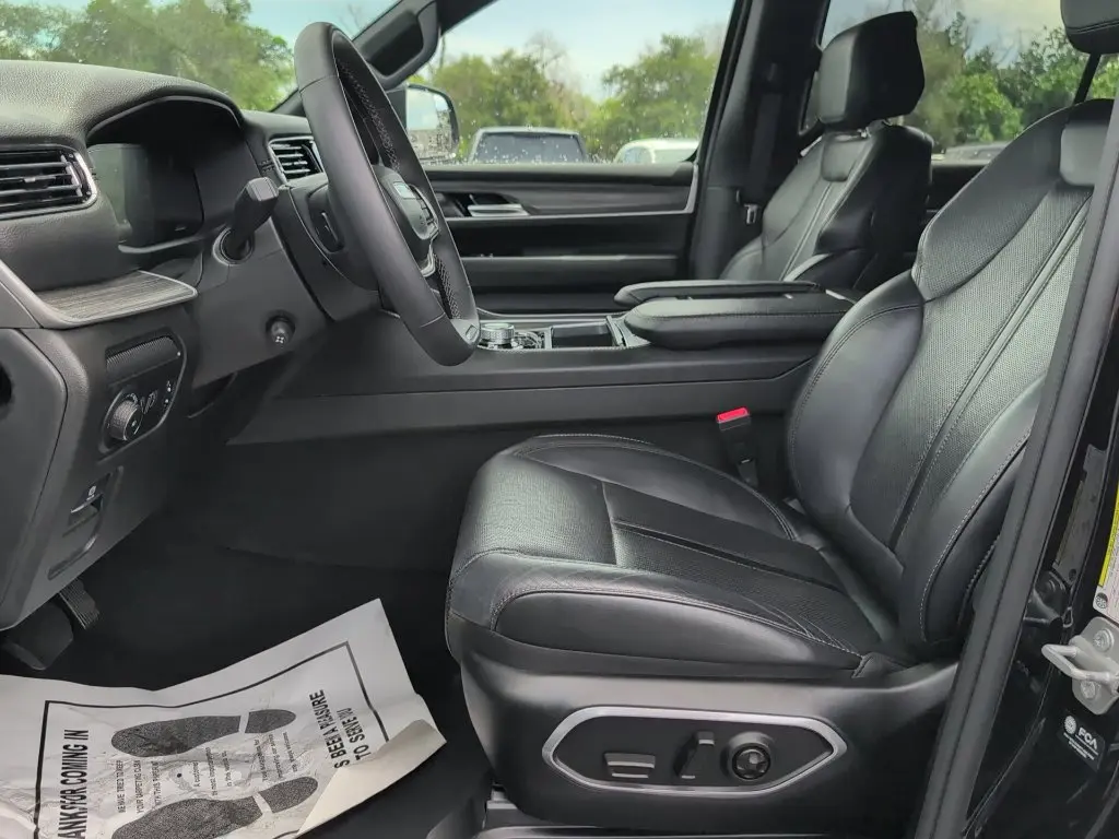 2024 Jeep Wagoneer L - $39,482