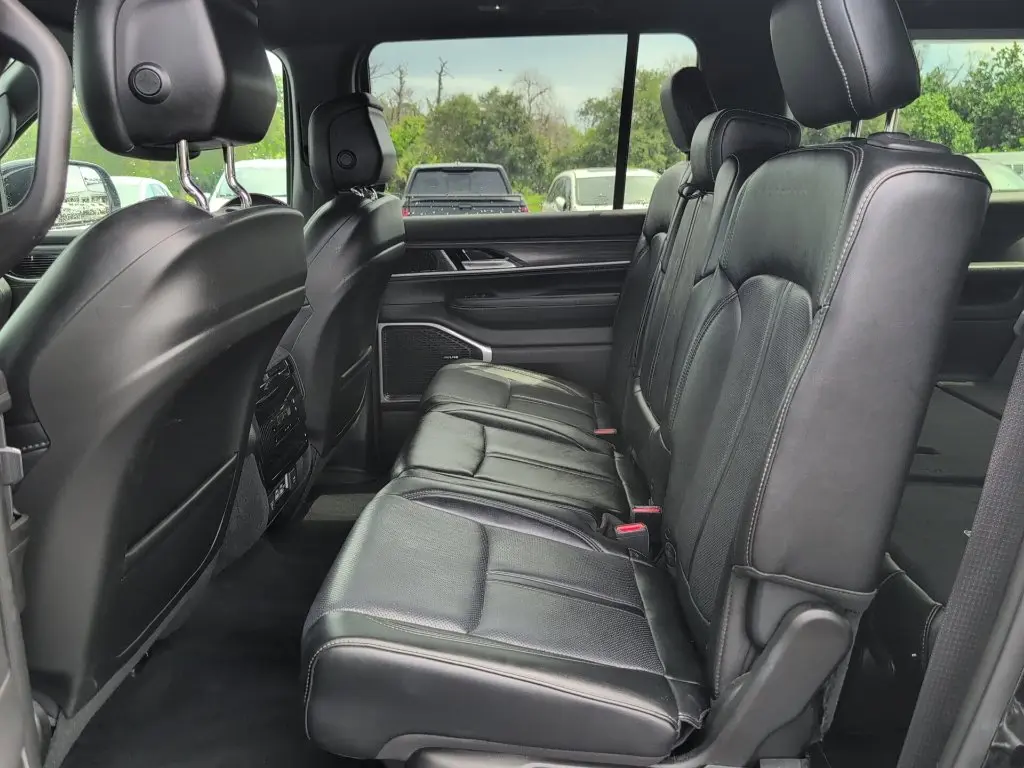 2024 Jeep Wagoneer L - $39,482