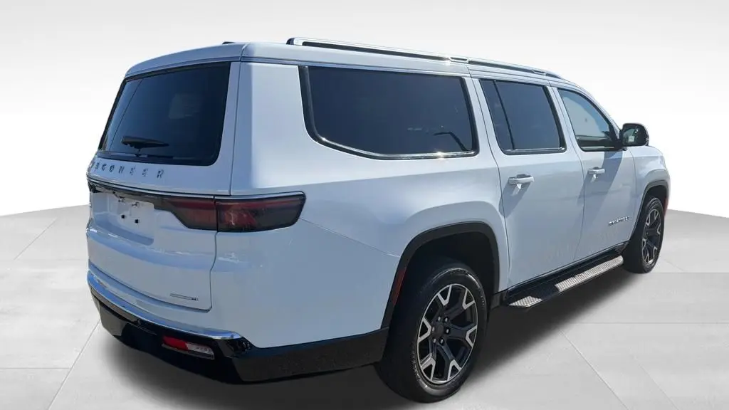 2024 Jeep Wagoneer L Series III
