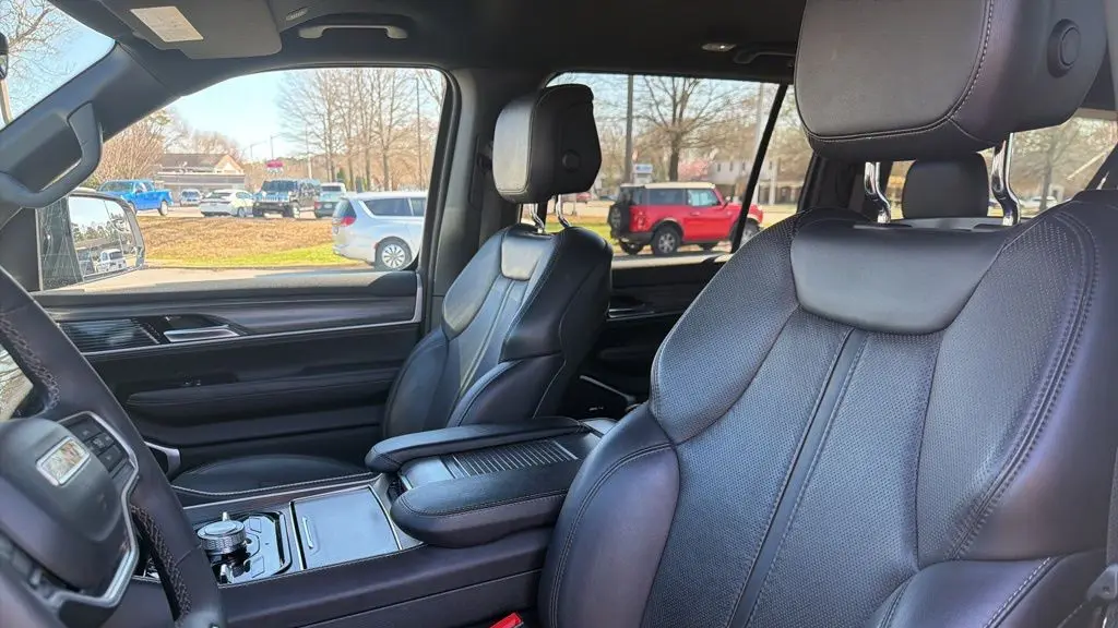 2024 Jeep Wagoneer L Series III