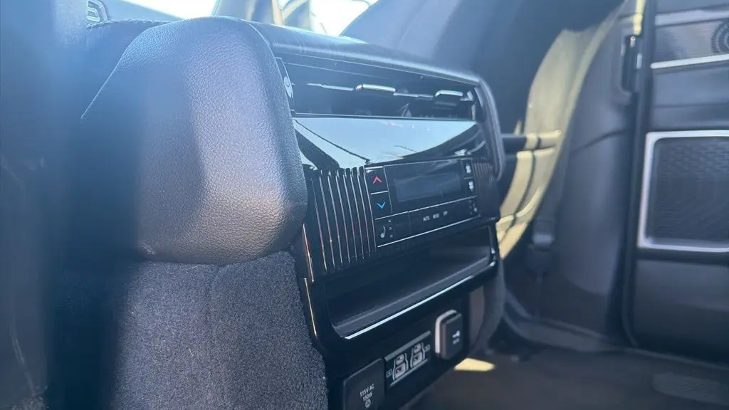2024 Jeep Wagoneer L Series III